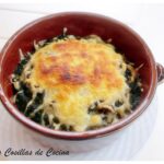 Espinacas a la crema con jamón gratinadas