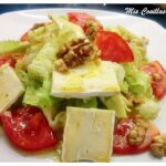 Ensalada de queso Brie y vinagreta de miel