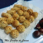 Panellets de almendras y piñones