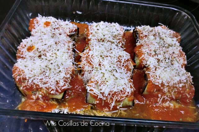 Rollitos de berenjena con carne y queso