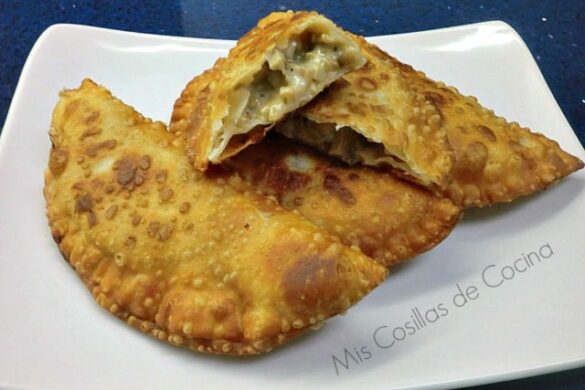 Empanadillas de champiñones y queso de cabra