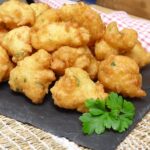 como hacer buñuelos de bacalao