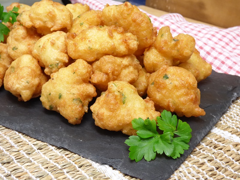 Buñuelos de bacalao, fáciles - Mis Cosillas de Cocina