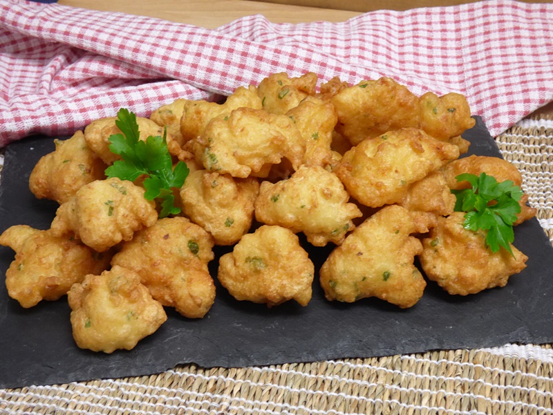 como hacer buñuelos de bacalao