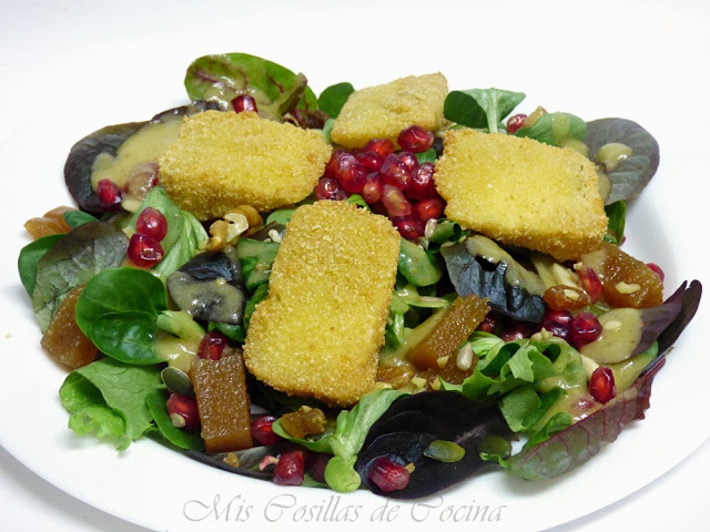 Ensalada de queso camembert con vinagreta de higos