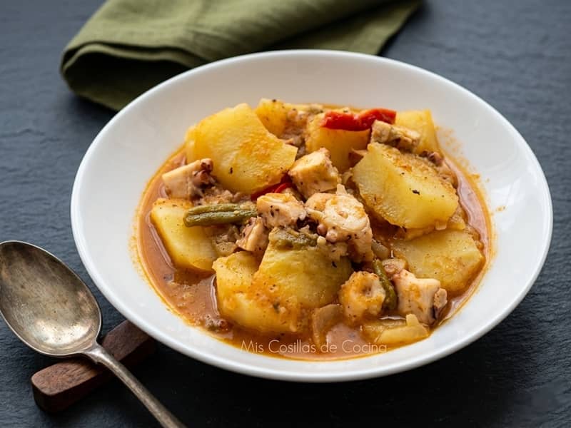 Guiso de patatas con pulpo Guiso de patatas con pulpo