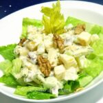 Ensalada Waldorf con roquefort