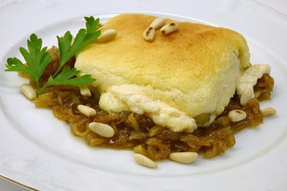 Bacalao con cebolla caramelizada y muselina de ajo