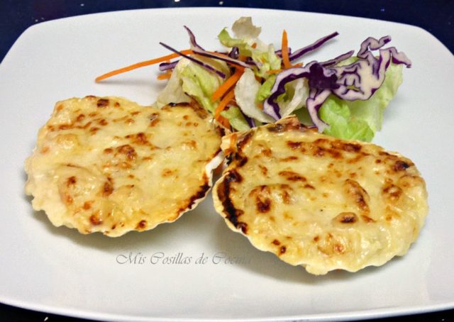 Conchas de pescado y gambas