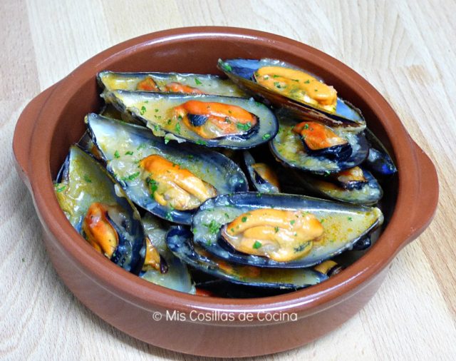 Mejillones a la marinera