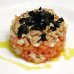 tartar-de-tomate-con-atún