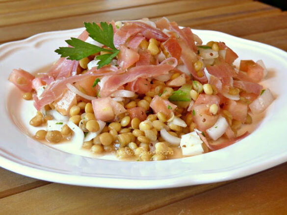 Ensalada de lentejas con jamón