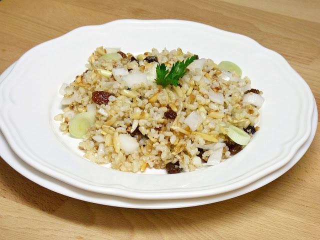 Ensalada de quinoa y arroz integral con frutos secos