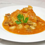 bacalao con tomate champiñones y gambas