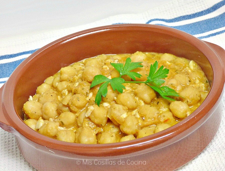 Garbanzos guisados a la catalana