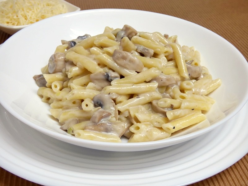 Macarrones con champiñones a la crema