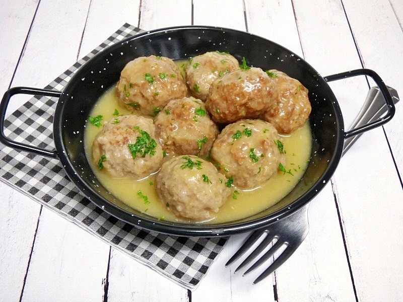 Albóndigas en salsa de cebolla - Mis Cosillas de Cocina