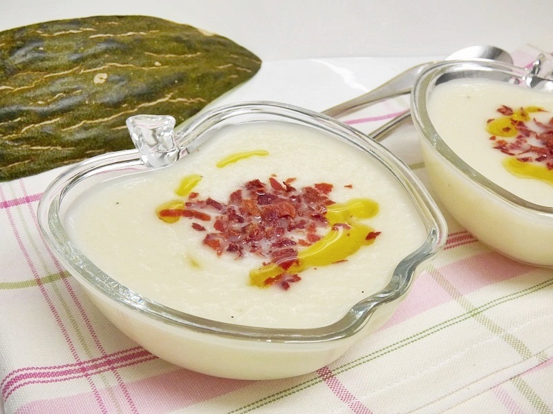 Sopa fría de melón y yogur