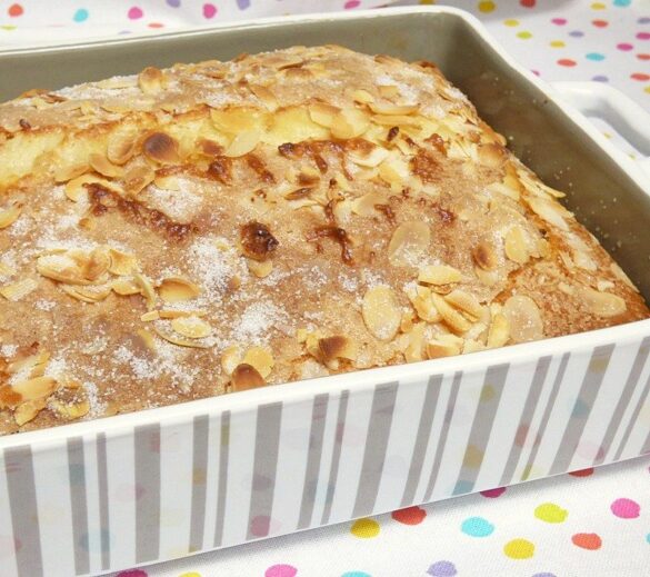 Bizcocho de requesón con almendras