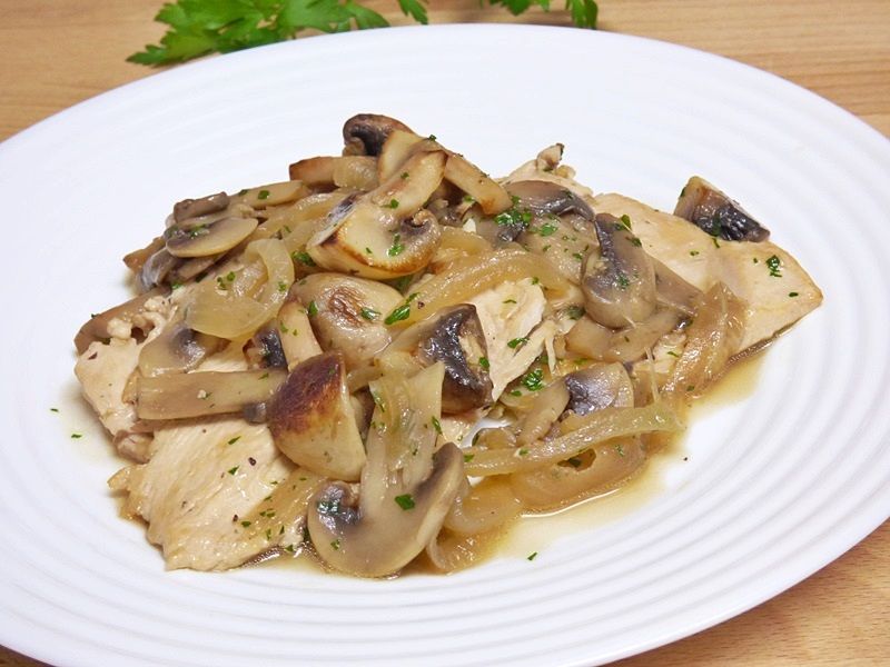 Filetes de pavo con champiñones