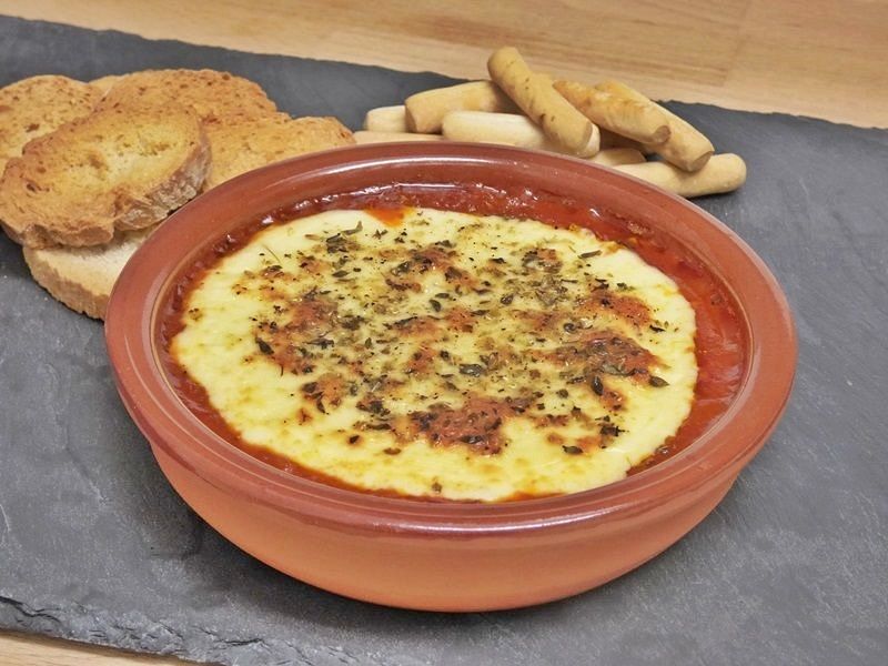 Provolone al horno con tomate