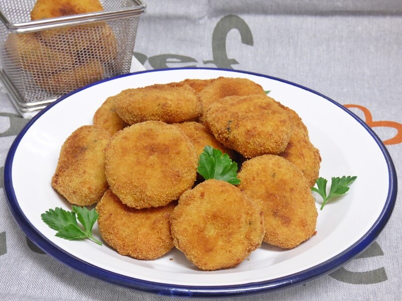 Croquetas de garbanzos y queso