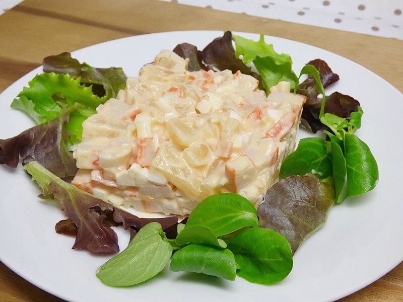 Sencilla Ensalada de surimi - Mis Cosillas de Cocina