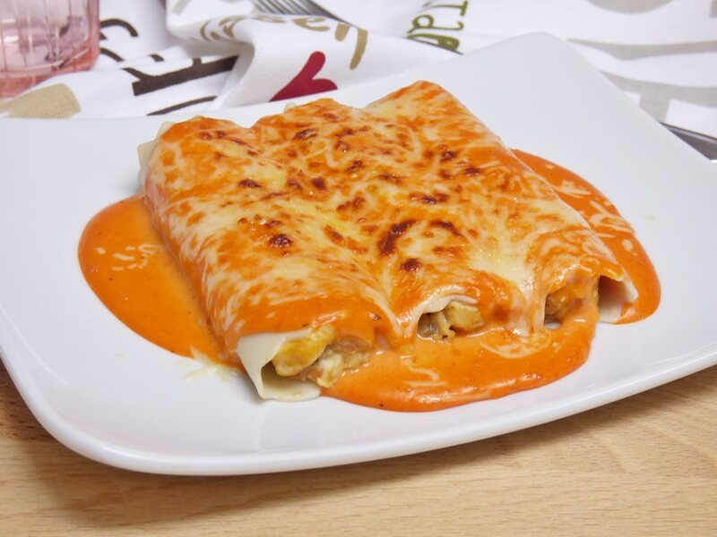 Canelones de pollo y champiñones