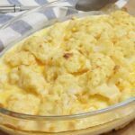 Coliflor con salsa de queso