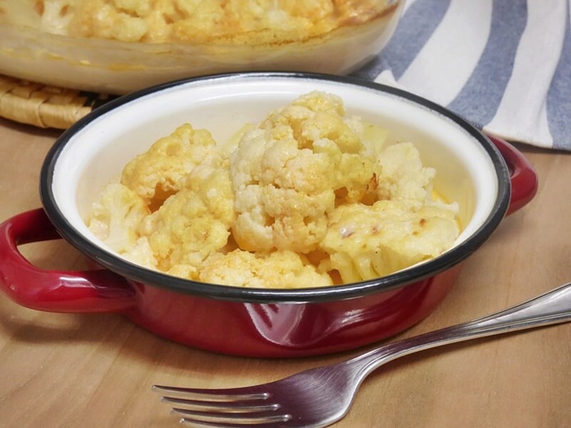 Coliflor con salsa de queso