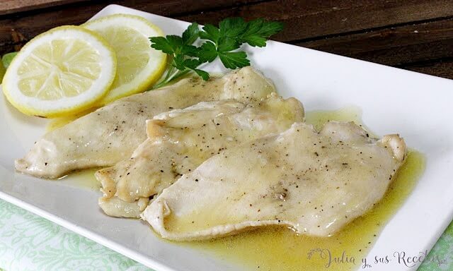 Pechugas de pollo en salsa de limón