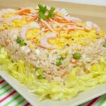 Ensaladilla de arroz con gambas y surimi