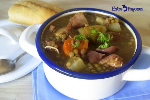 Lentejas con Oreja de Cerdo y Verduras