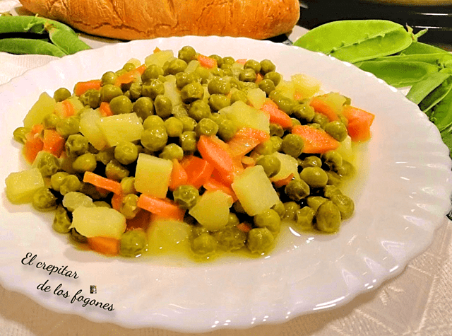 Guisos fáciles y económicos Guisantes guisados con patata y zanahoria