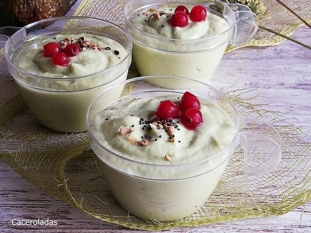 crema de aguacate y manzana