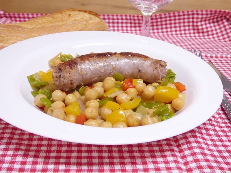 Salteado de garbanzos con pimientos 