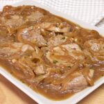 Solomillo de cerdo en salsa de cebolla