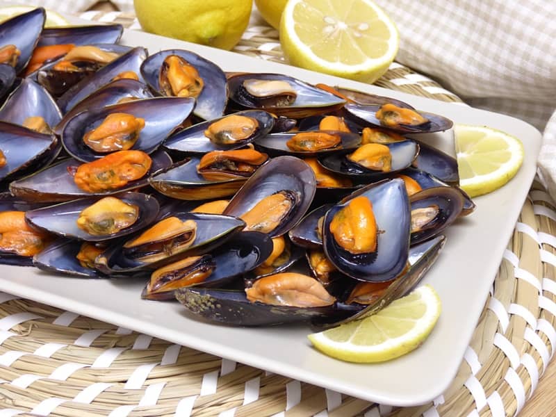 Mejillones de roca al limón