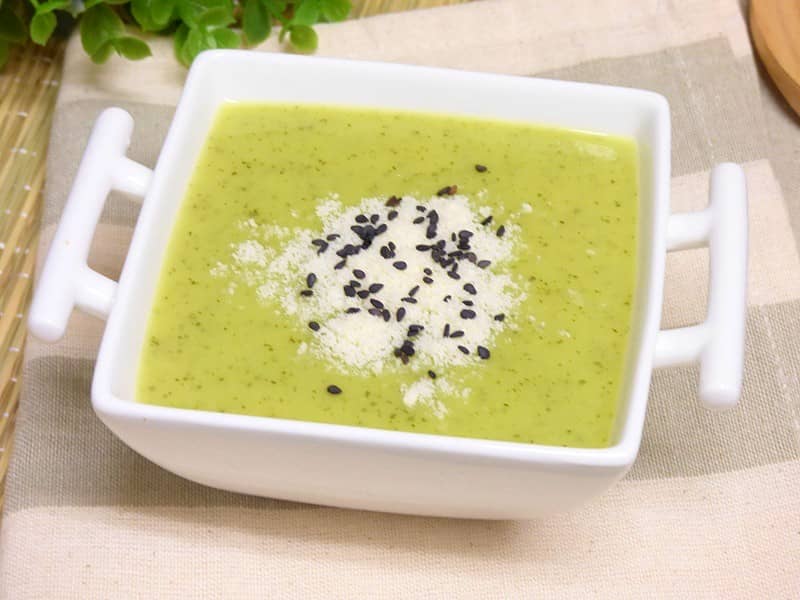 Crema fría de calabacín con yogur