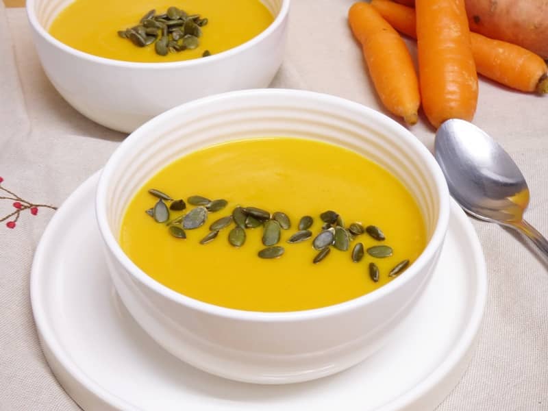 Crema de calabaza boniato y zanahoria con leche de coco