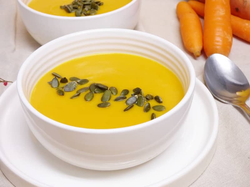 Crema de calabaza boniato y zanahoria con leche de coco