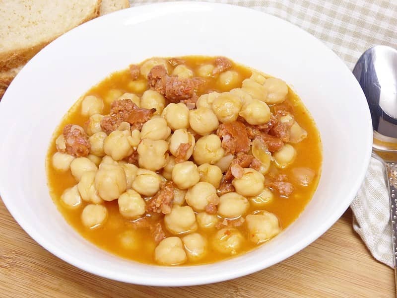 Garbanzos con chorizo en olla rápida