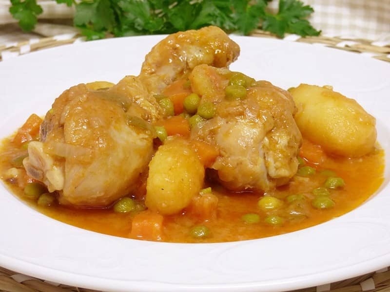 Jamoncitos de pollo a la jardinera